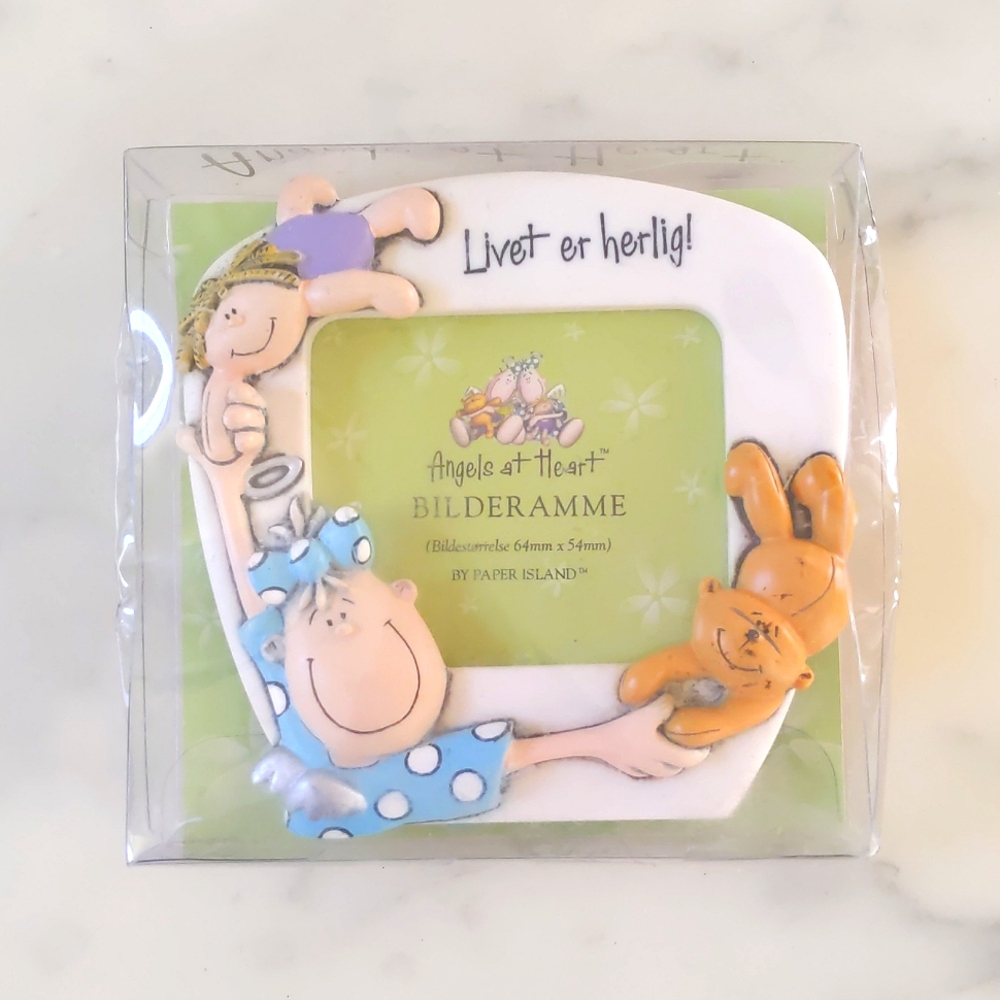 NWT. Angels at Heart Ceramic Picture Frame (2.25"x2").